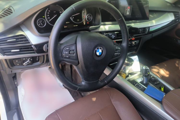 Used BMW 5 Series  Center Console