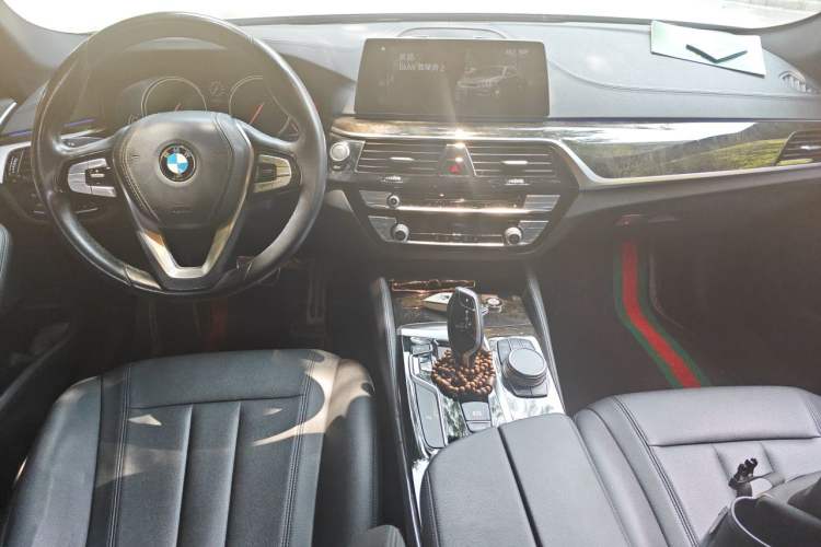 Used BMW 5 Series 2018 525Li M Sport Package Center Console