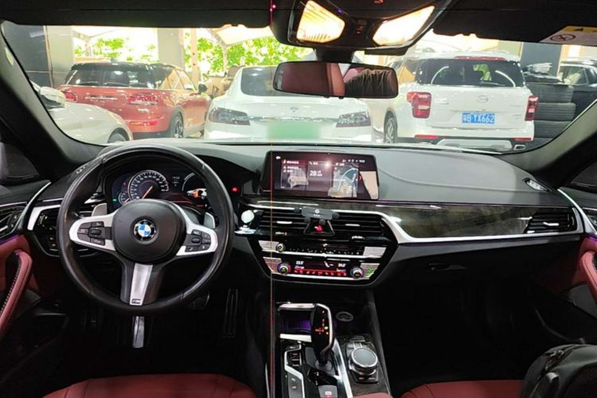 Used BMW 5 Series 2018 Restyled 530Li Luxury Edition M Sport Package Center Console