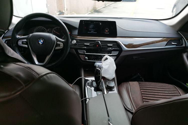 Used BMW 5 Series 2018 525Li Luxury Package Center Console