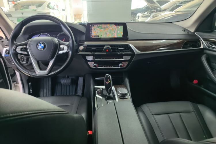 Used BMW 5 Series 2018 525Li Luxury Package Center Console