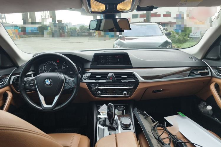 Used BMW 5 Series 2018 528Li Launch Special Edition Center Console