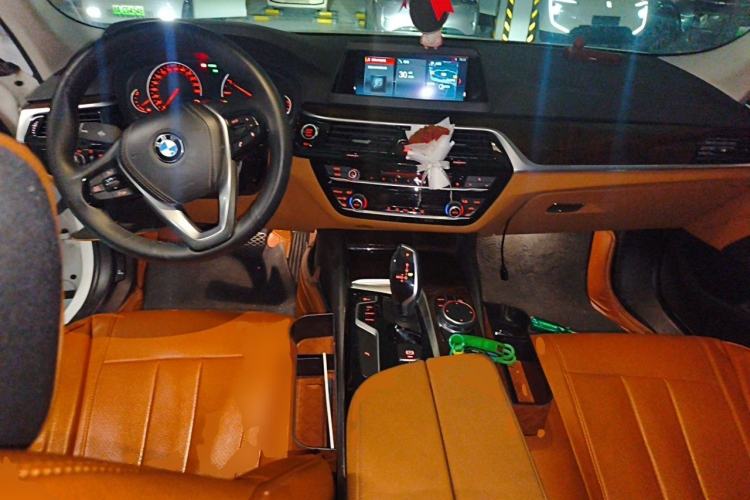 Used BMW 5 Series 2018 528Li Launch Special Edition Center Console