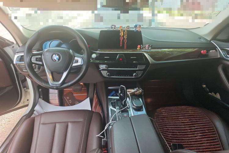 Used BMW 5 Series 2018 525Li Luxury Package Center Console