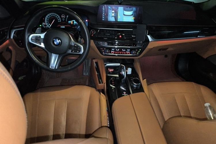 Used BMW 5 Series 2018 530Li Luxury Edition M Sport Package Center Console