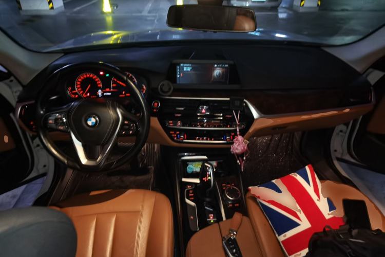 Used BMW 5 Series 2018 528Li Launch Special Edition Center Console