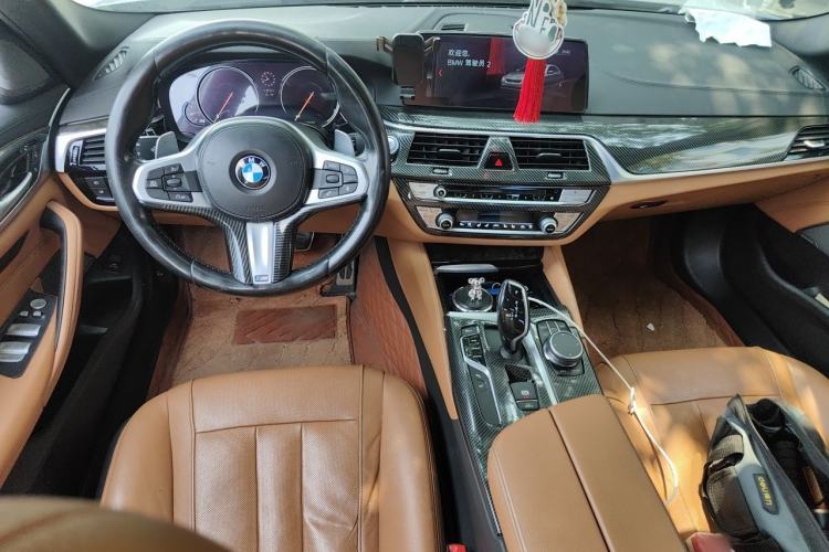Used BMW 5 Series 2018 530Li Luxury Edition M Sport Package Center Console