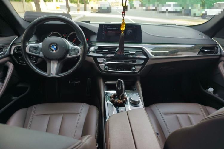 Used BMW 5 Series 2018 525Li M Sport Package Center Console