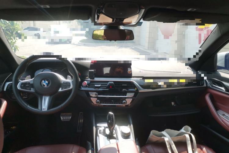 Used BMW 5 Series 2018 Restyled 530Li Leading Edition M Sport Package Center Console
