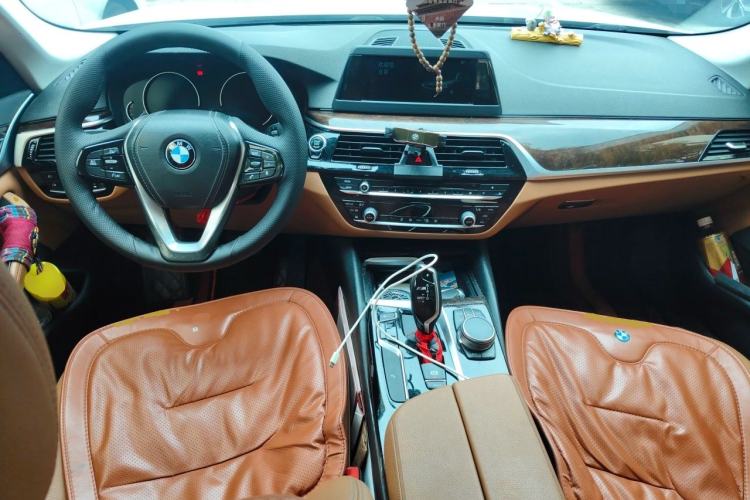 Used BMW 5 Series 2018 528Li Launch Special Edition Center Console
