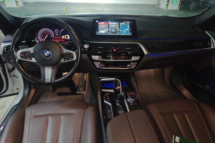 Used BMW 5 Series 2018 525Li M Sport Package Center Console