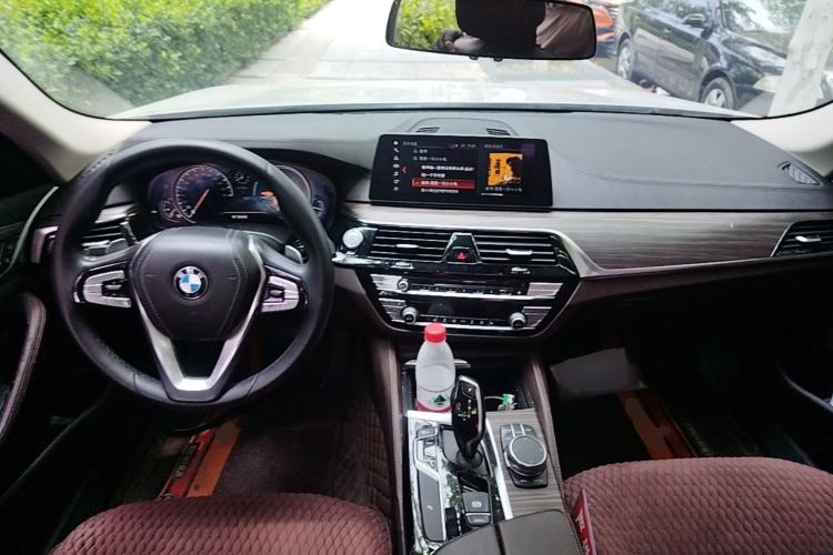 Used BMW 5 Series 2018 Revised Version 530Li Leading Edition Luxury Package Center Console