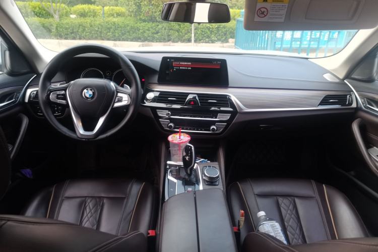 Used BMW 5 Series 2018 Revised Version 530Li Leading Edition Luxury Package Center Console