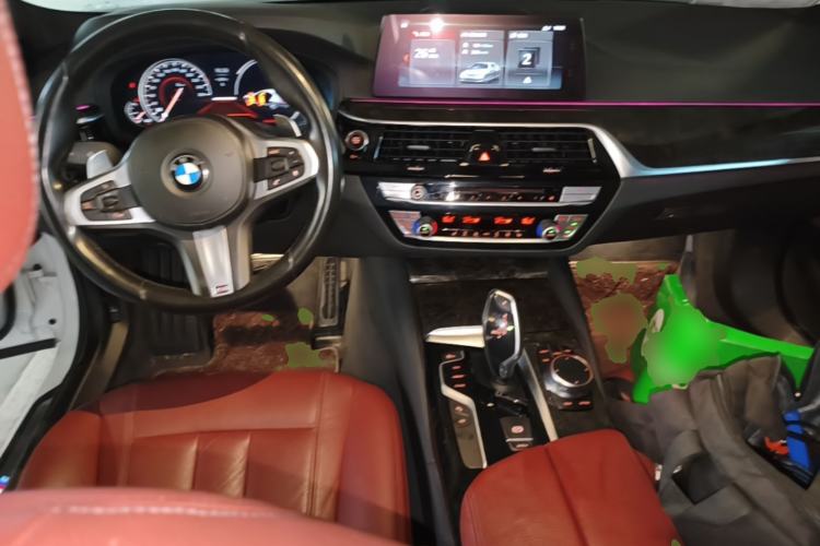 Used BMW 5 Series 2018 Restyled 530Li Leading Edition M Sport Package Center Console
