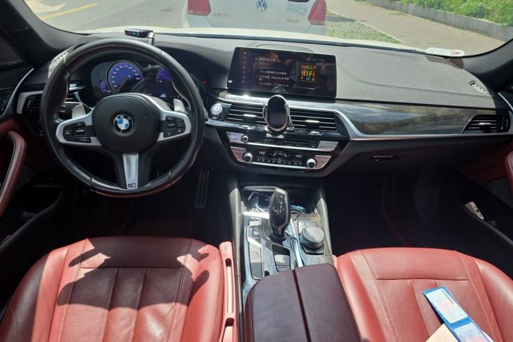 Used BMW 5 Series 2018 Restyled 530Li Luxury Edition M Sport Package Center Console