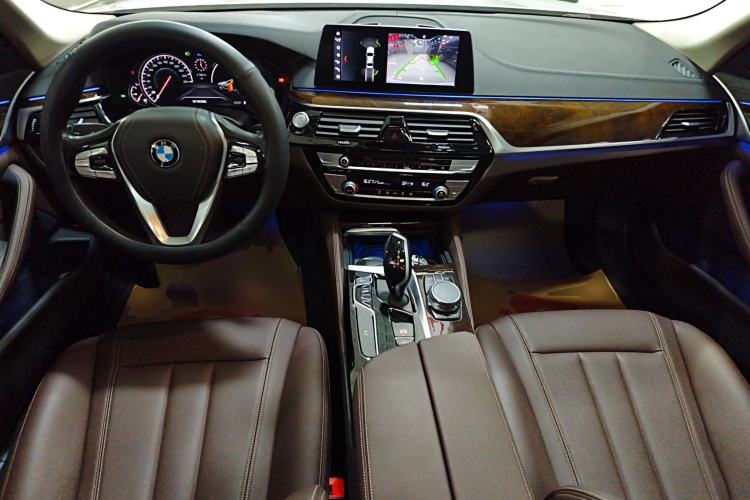 Used BMW 5 Series 2018 525Li Luxury Package Center Console