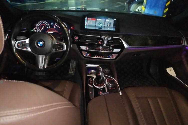 Used BMW 5 Series 2018 525Li M Sport Package Center Console