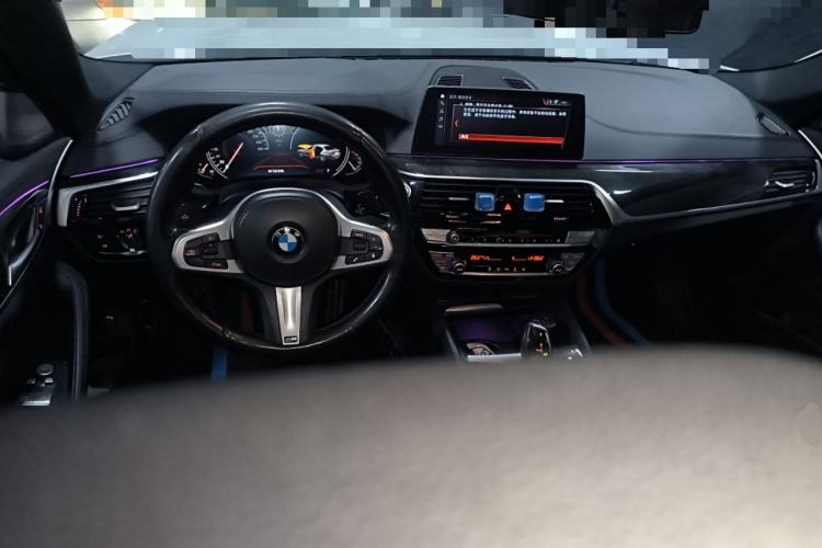 Used BMW 5 Series 2018 525Li M Sport Package Center Console