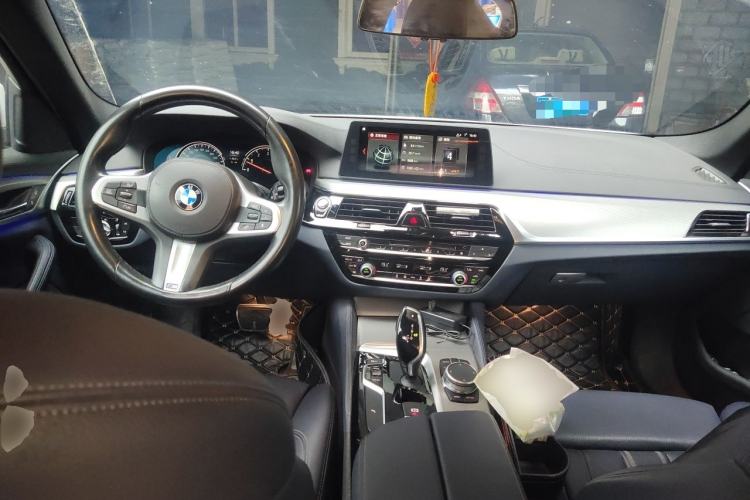 Used BMW 5 Series 2018 525Li M Sport Package Center Console