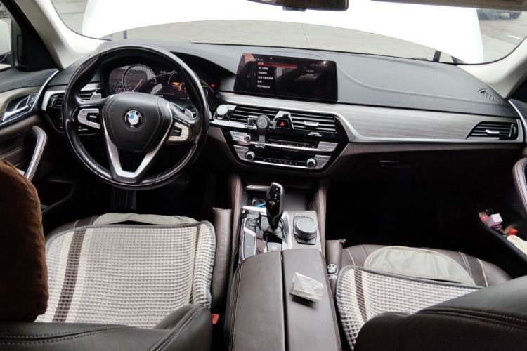 Used BMW 5 Series 2018 Revised Version 530Li Leading Edition Luxury Package Center Console