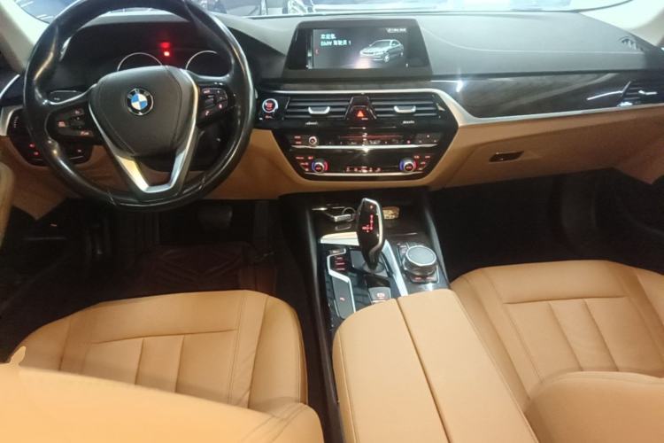 Used BMW 5 Series 2018 528Li Launch Special Edition Center Console