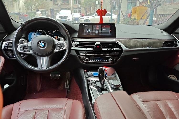 Used BMW 5 Series 2018 530Li Luxury Edition M Sport Package Center Console