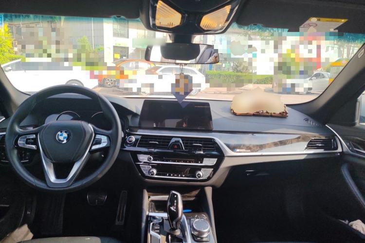 Used BMW 5 Series 2018 525Li M Sport Package Center Console