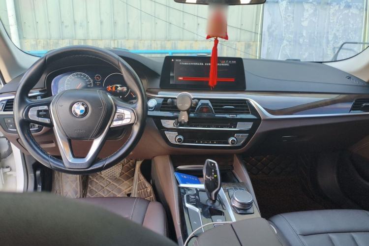 Used BMW 5 Series 2018 525Li Luxury Package Center Console