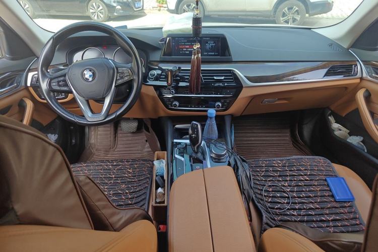 Used BMW 5 Series 2018 528Li Launch Special Edition Center Console