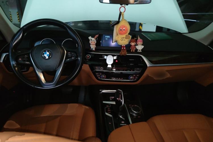 Used BMW 5 Series 2018 528Li Launch Special Edition Center Console
