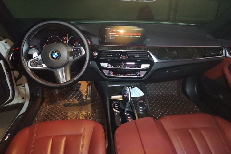 Used BMW 5 Series 2018 530Li Leading Edition Luxury Package Center Console