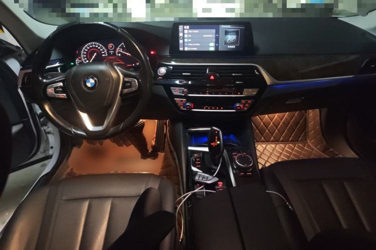 Used BMW 5 Series 2018 525Li Luxury Package Center Console