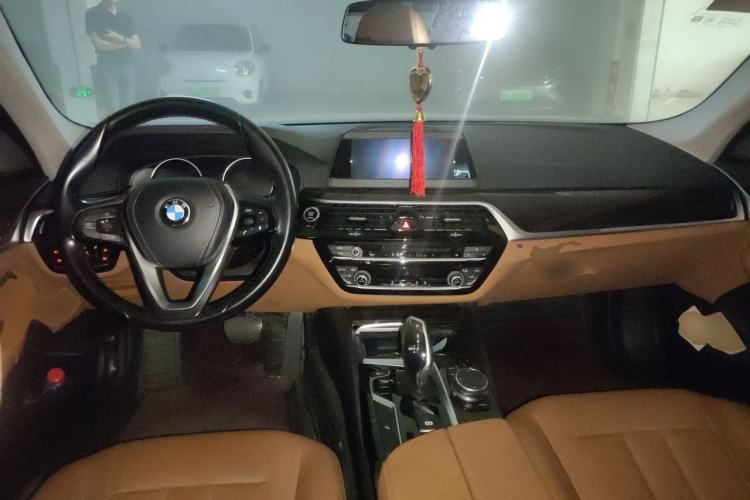 Used BMW 5 Series 2018 528Li Launch Special Edition Center Console