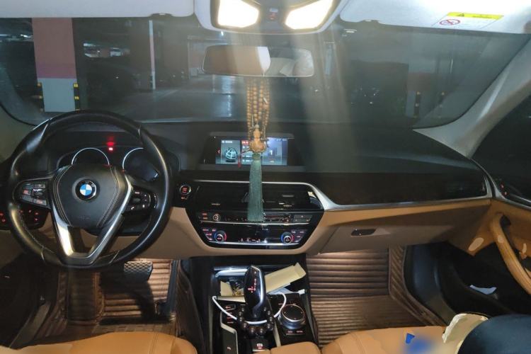 Used BMW 5 Series 2018 528Li Launch Special Edition Center Console