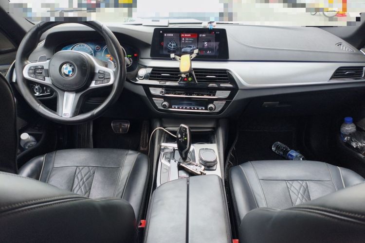 Used BMW 5 Series 2018 Restyled 530Li Luxury Edition M Sport Package Center Console