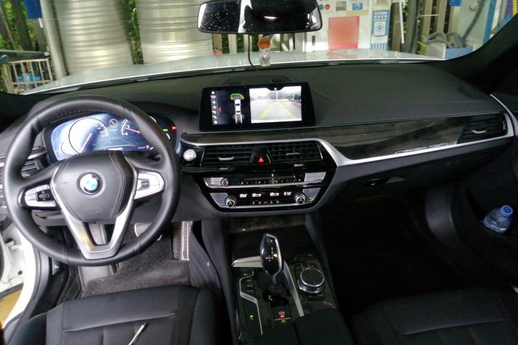 Used BMW 5 Series 2018 525Li M Sport Package Center Console