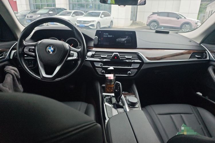 Used BMW 5 Series 2018 525Li Luxury Package Center Console