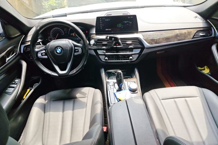 Used BMW 5 Series 2018 525Li M Sport Package Center Console