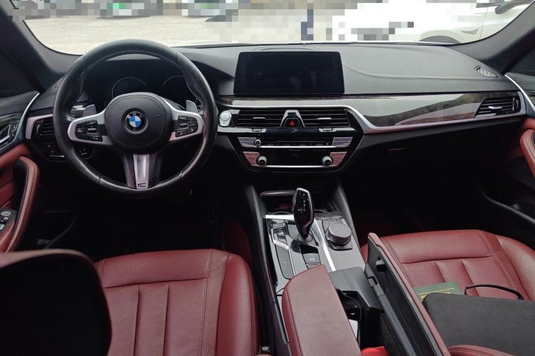 Used BMW 5 Series 2018 Facelifted 530Li xDrive M Sport Package Center Console