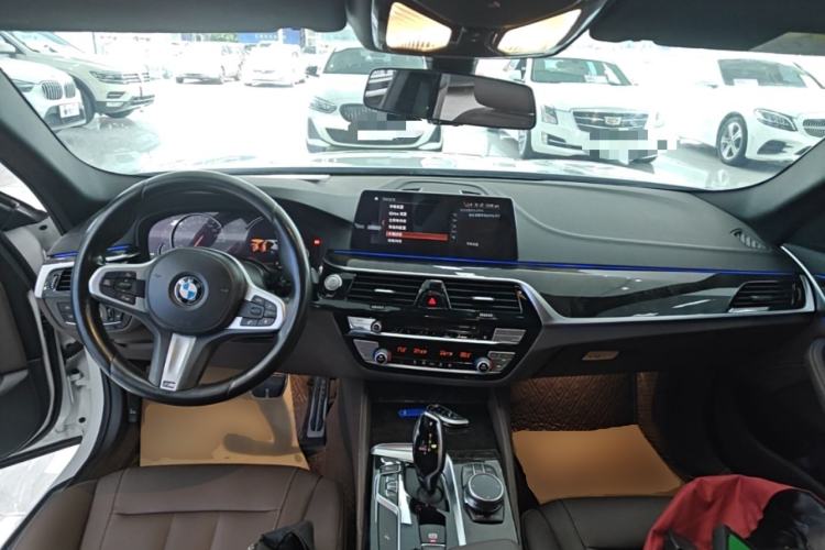 Used BMW 5 Series 2018 525Li M Sport Package Center Console