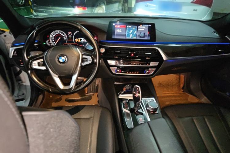 Used BMW 5 Series 2018 525Li M Sport Package Center Console