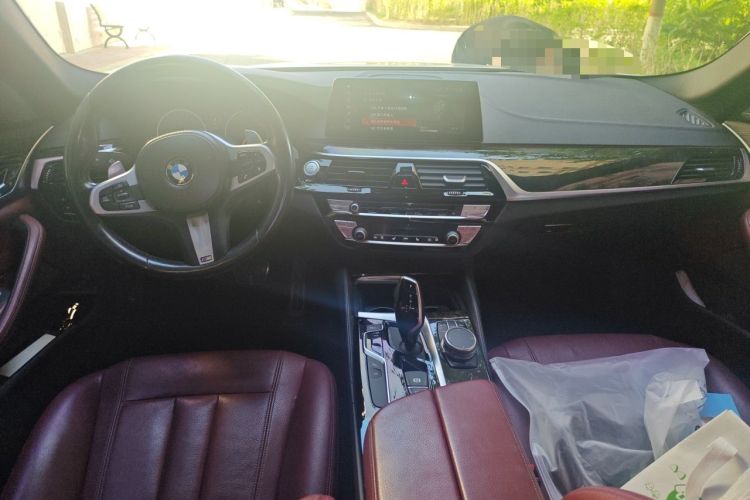 Used BMW 5 Series 2018 Facelifted 530Li xDrive M Sport Package Center Console