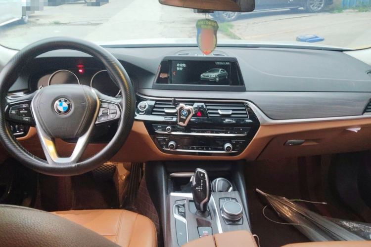 Used BMW 5 Series 2018 528Li Launch Special Edition Center Console
