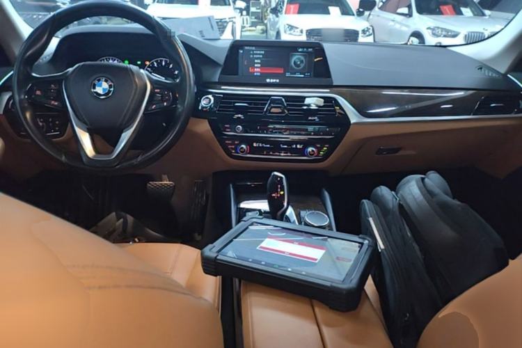 Used BMW 5 Series 2018 528Li Launch Special Edition Center Console