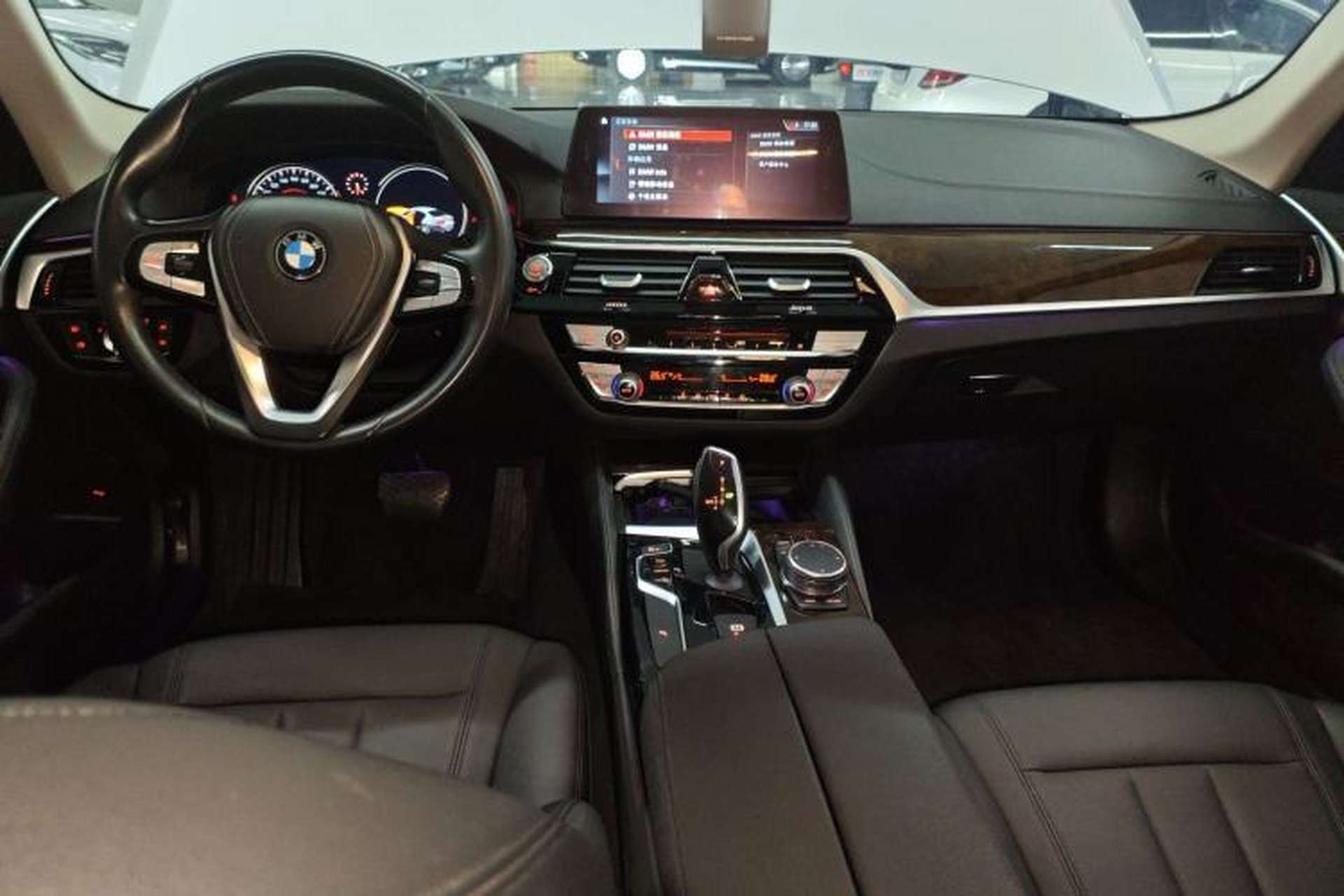 Used BMW 5 Series 2018 525Li Luxury Package Center Console