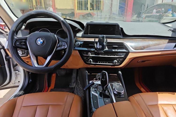 Used BMW 5 Series 2018 528Li Launch Special Edition Center Console