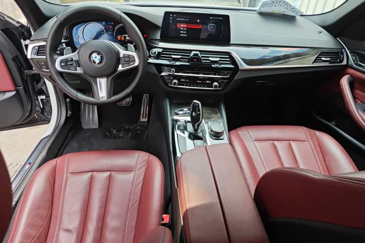 Used BMW 5 Series 2018 530Li xDrive M Sport Package Center Console