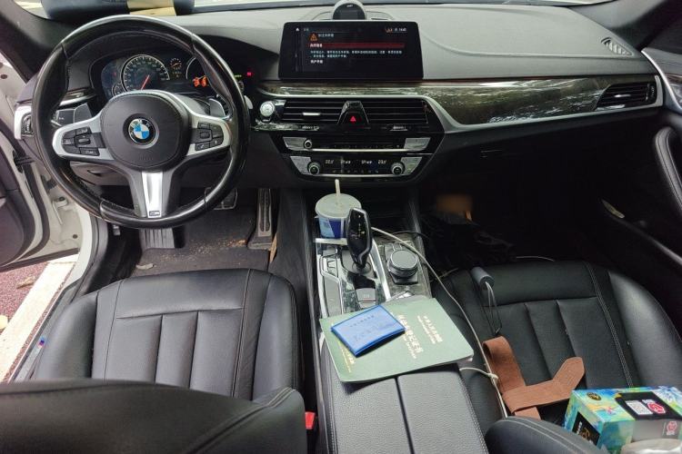 Used BMW 5 Series 2018 Restyled 530Li Leading Edition M Sport Package Center Console
