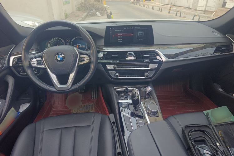 Used BMW 5 Series 2018 525Li M Sport Package Center Console