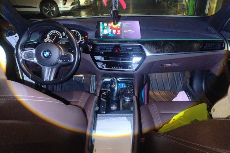 Used BMW 5 Series 2018 525Li M Sport Package Center Console